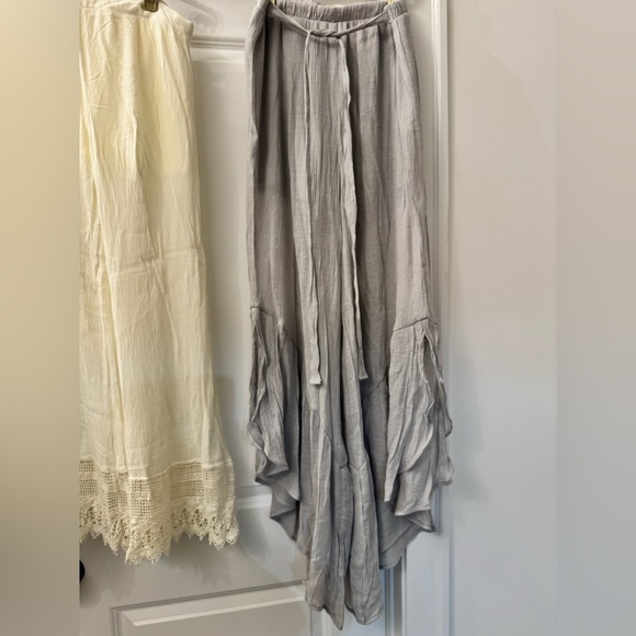 Anthropologie Boho Chic Cream and Gray Palazzo Pants - Picture 3 of 4